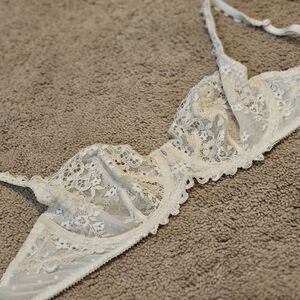Victoria's Secret White & Ivory Floral Sheer Mesh and Lace Bra